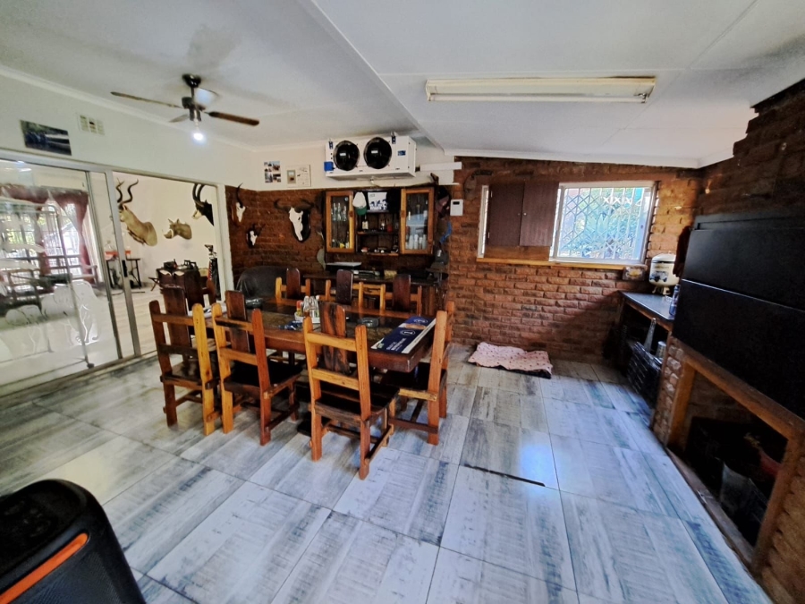 5 Bedroom Property for Sale in Protea Park North West